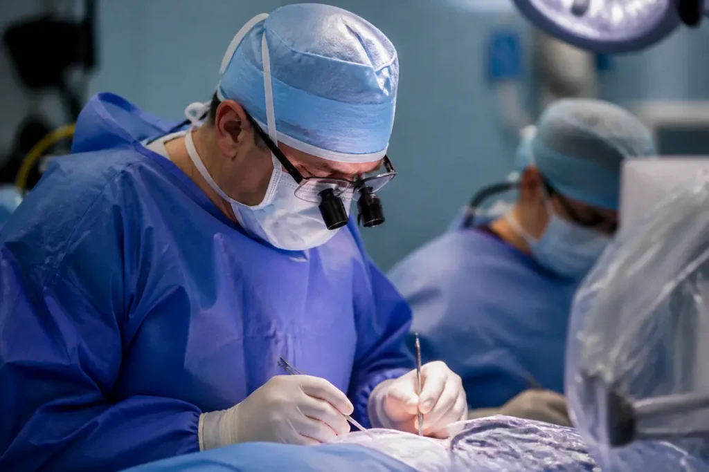Neurochirurgien salaire : Combien pouvez-vous réellement gagner ?